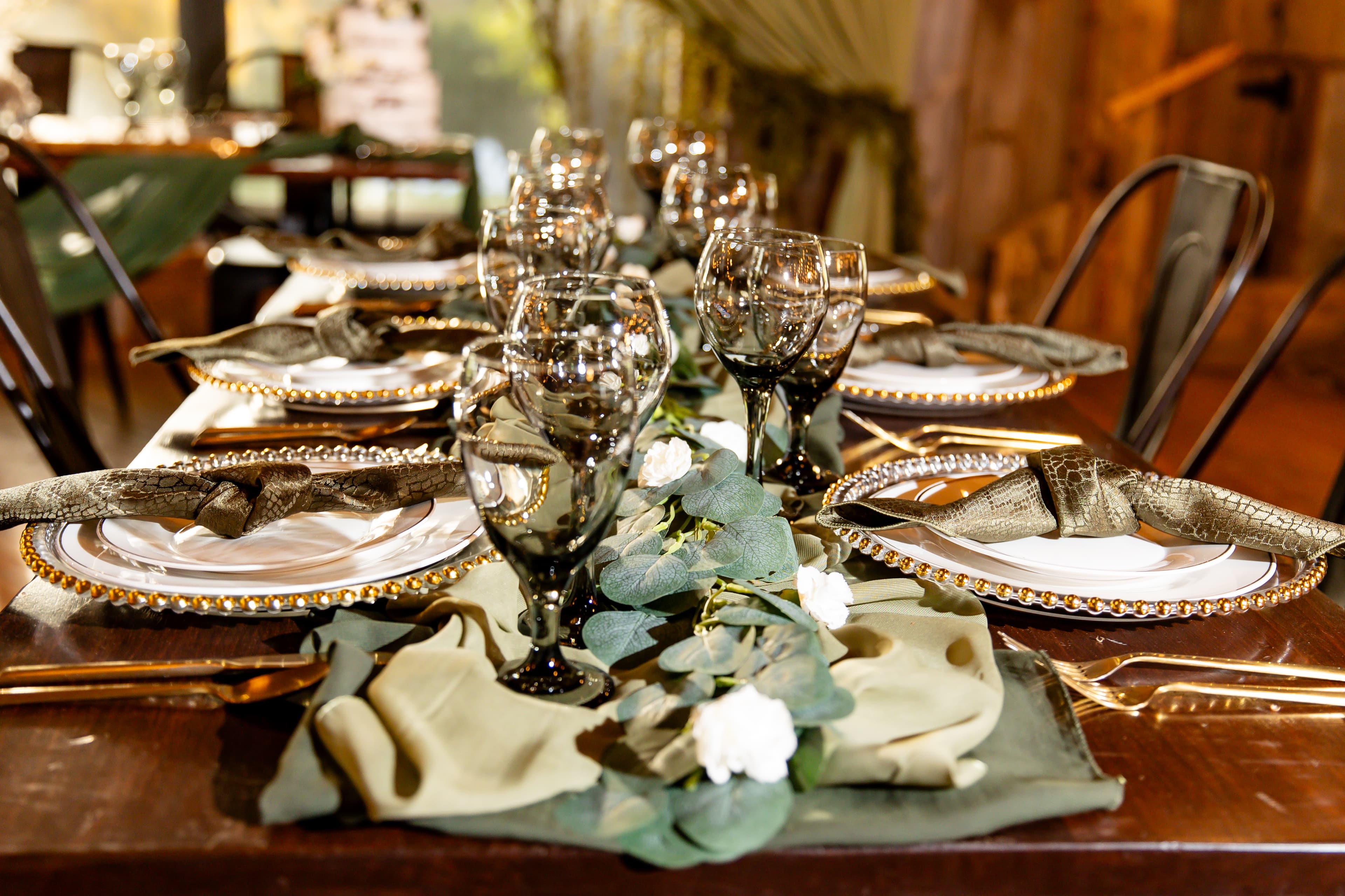 Green and White Wedding Inspiration